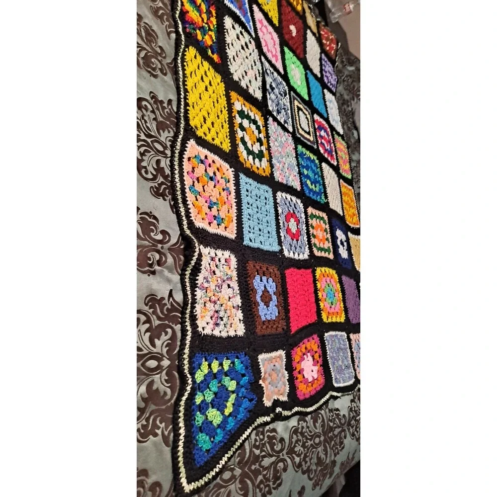 Vintage Handmade Granny Square Black Crochet Afghan 47